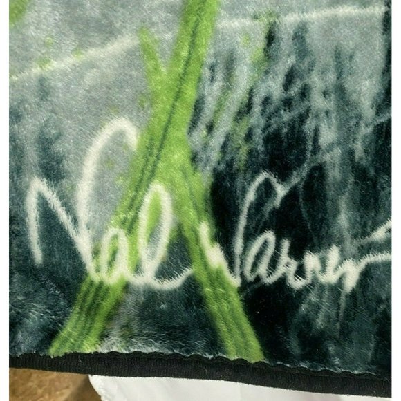 Val Warner Throw Blanket Tiger Face by Northwest Royal Plush Soft 60" x 50" - Picture 3 of 3